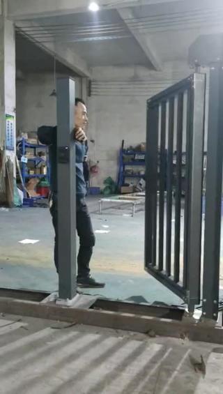 刷卡小门防夹展示